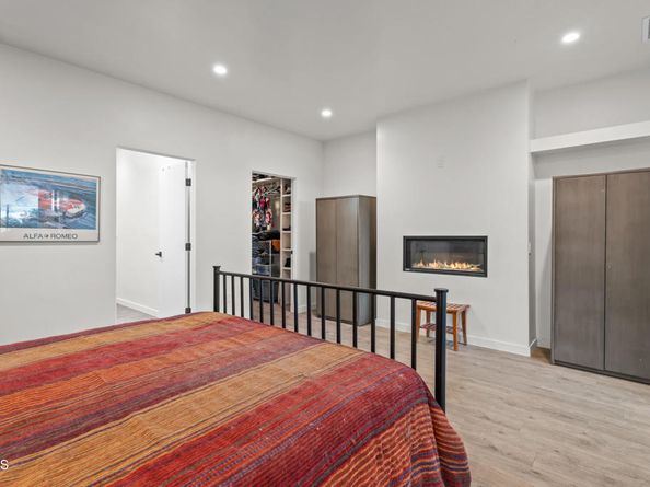 1818 New York Drive, Altadena CA 91001