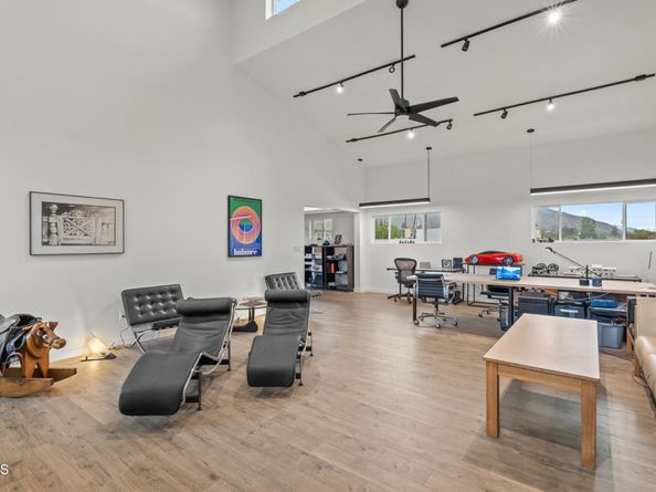 1818 New York Drive, Altadena CA 91001