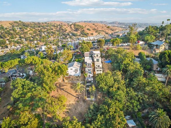 4255 Raynol St Street, Los Angeles CA 90032