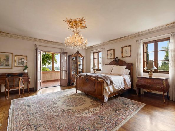 262 S San Rafael Avenue, Pasadena CA 91105