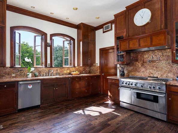 262 S San Rafael Avenue, Pasadena CA 91105