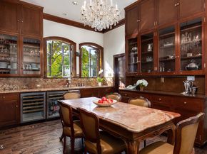 262 S San Rafael Avenue, Pasadena CA 91105