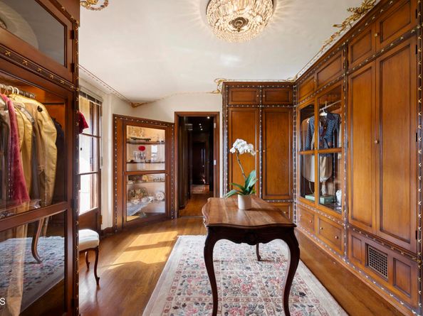 262 S San Rafael Avenue, Pasadena CA 91105