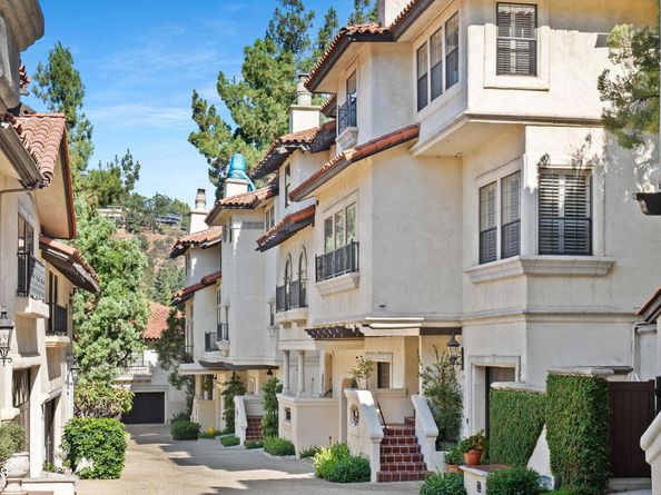 70 N Arroyo Boulevard, Pasadena CA 91105