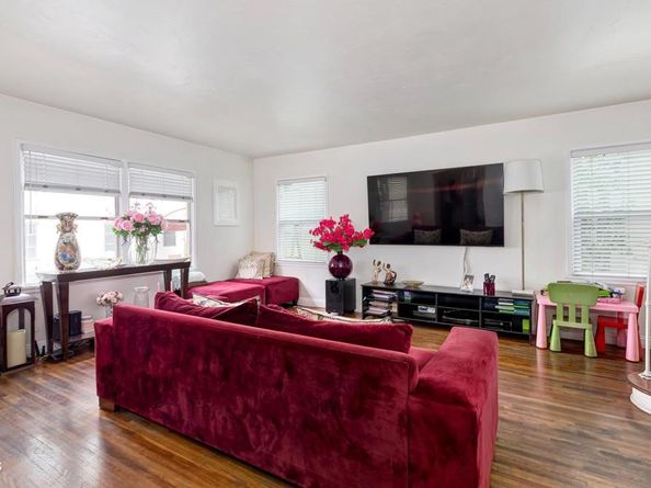 426 W Arbor Vitae Street, Inglewood CA 90301