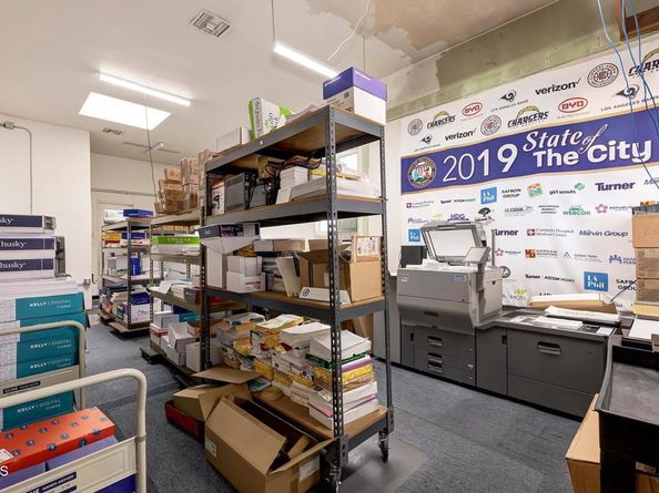 426 W Arbor Vitae Street, Inglewood CA 90301