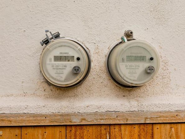 426 W Arbor Vitae Street, Inglewood CA 90301