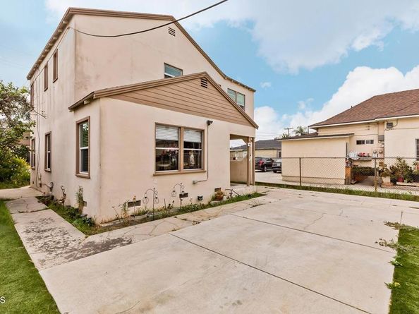 426 W Arbor Vitae Street, Inglewood CA 90301