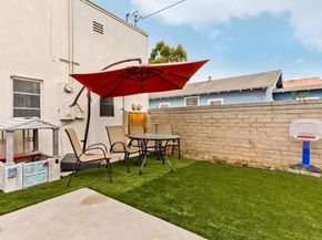 426 W Arbor Vitae Street, Inglewood CA 90301