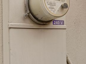 426 W Arbor Vitae Street, Inglewood CA 90301