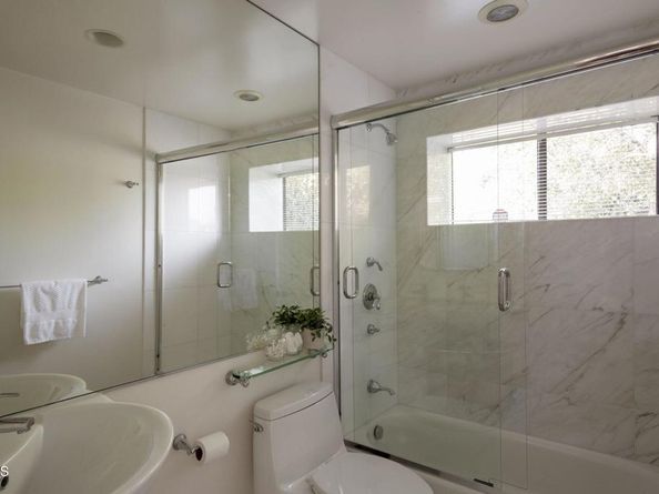 363 Patrician Way, Pasadena CA 91105