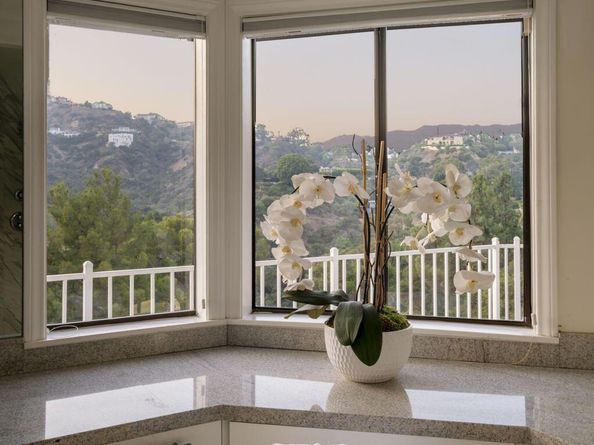 363 Patrician Way, Pasadena CA 91105