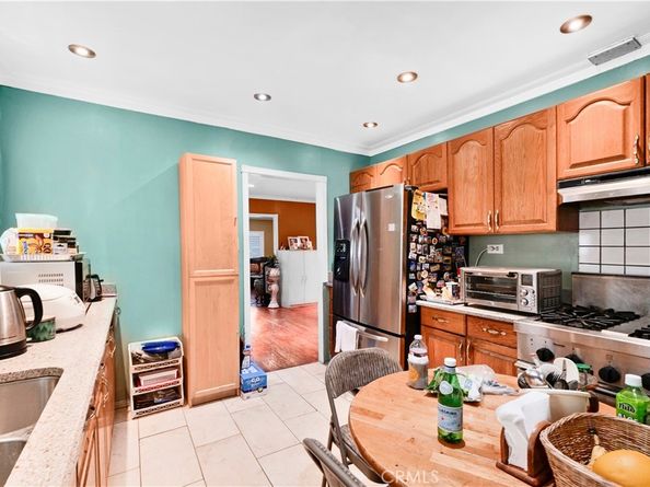 406 N Rampart Boulevard, Los Angeles CA 90026