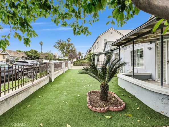 406 N Rampart Boulevard, Los Angeles CA 90026