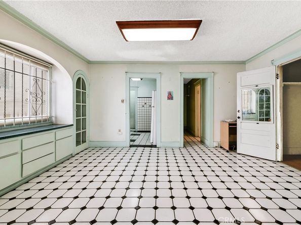 406 N Rampart Boulevard, Los Angeles CA 90026