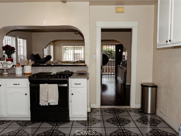 116 W 70th Street, Los Angeles CA 90003