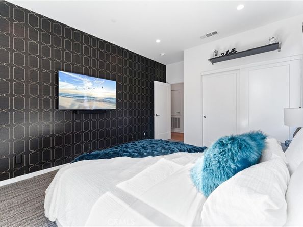 628 Cardiff Reef, Costa Mesa CA 92627