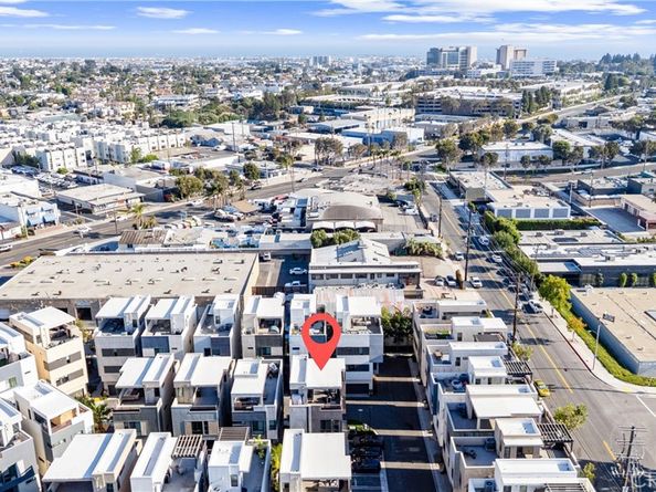 628 Cardiff Reef, Costa Mesa CA 92627