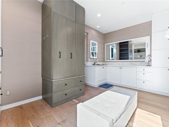 628 Cardiff Reef, Costa Mesa CA 92627