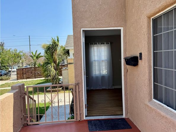 5939 5th Ave, Los Angeles CA 90043