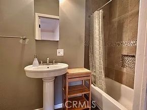 3553 Cimarron Street, Los Angeles CA 90018