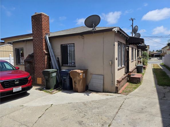 1609 W 107th Street, Los Angeles CA 90047
