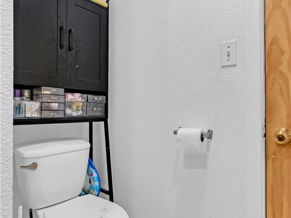 8810 MENLO Avenue, Los Angeles CA 90044