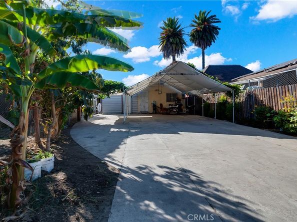 8810 MENLO Avenue, Los Angeles CA 90044