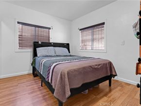 8810 MENLO Avenue, Los Angeles CA 90044