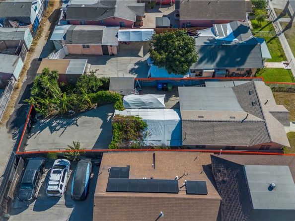 8810 MENLO Avenue, Los Angeles CA 90044