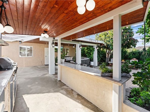 2901 Huston Street, Pomona CA 91767