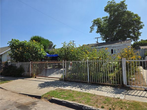 401 E 46th Street, Los Angeles CA 90011