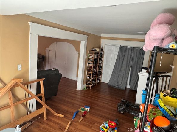 158 S Hoover Street, Los Angeles CA 90004