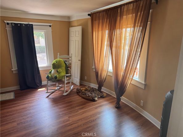 158 S Hoover Street, Los Angeles CA 90004