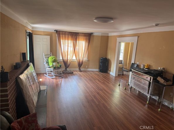 158 S Hoover Street, Los Angeles CA 90004