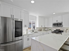 5319 6th, Los Angeles CA 90043