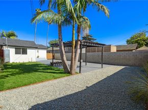 5319 6th, Los Angeles CA 90043