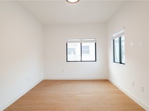 351 S Catalina, Los Angeles CA 90020