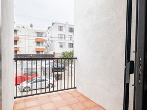 351 S Catalina, Los Angeles CA 90020