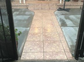 623 623 E 76th St, Los Angeles CA 90001