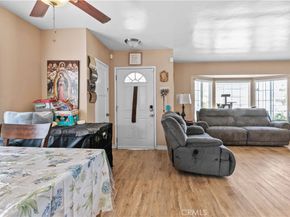 132 West 52nd St, Long Beach CA 90805