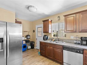 132 West 52nd St, Long Beach CA 90805