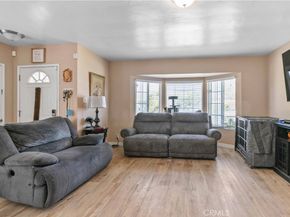 132 West 52nd St, Long Beach CA 90805