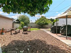 132 West 52nd St, Long Beach CA 90805