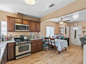 132 West 52nd St, Long Beach CA 90805