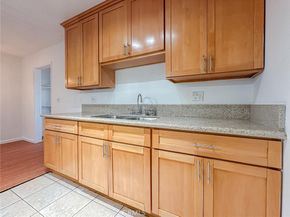 3045 E Theresa 8, Long Beach CA 90814