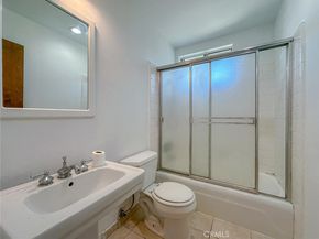 3045 E Theresa 8, Long Beach CA 90814
