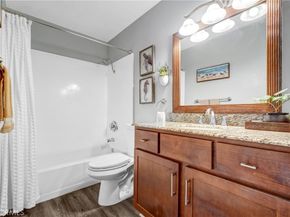 1000 W MacArthur 46, Santa Ana CA 92707