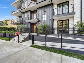 10352 Riverside Drive 203A, Toluca Lake CA 91602