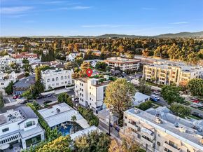 10352 Riverside Drive 203A, Toluca Lake CA 91602